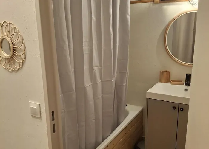 Petit Ours I N10 2p5 ألو